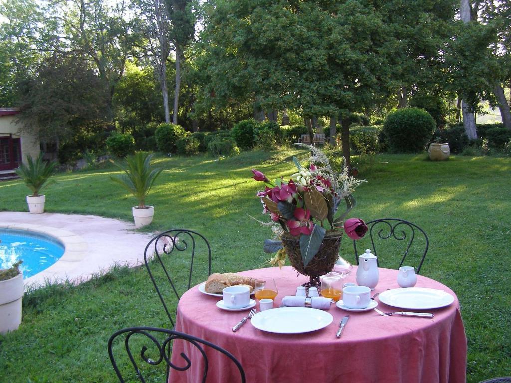 Le Relais Du Silence Chateau Lavail Labastide-d'Anjou Bagian luar foto