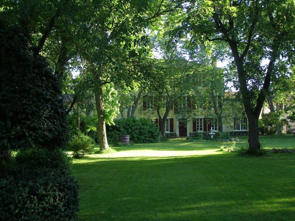 Le Relais Du Silence Chateau Lavail Labastide-d'Anjou Bagian luar foto
